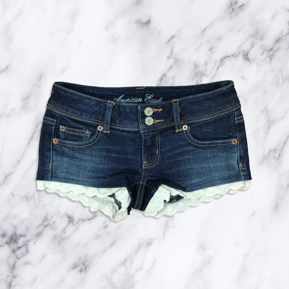 NWOT AE Dark Wash Jean Shorts White Floral Trim